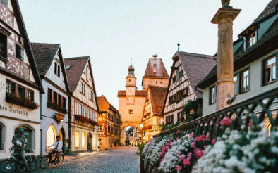 Solo Traveler's Guide: Navigating Germany with Confidence